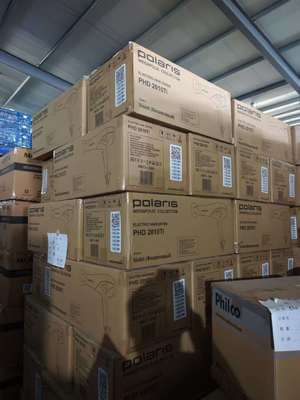 간편한 스타일링을 위한 3단계 온도 조절 및 220~240V 전압의 1200W 파워 헤어 드라이어 브러쉬